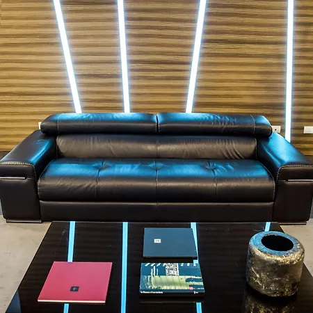 Degli Arcimboldi 4* Milão